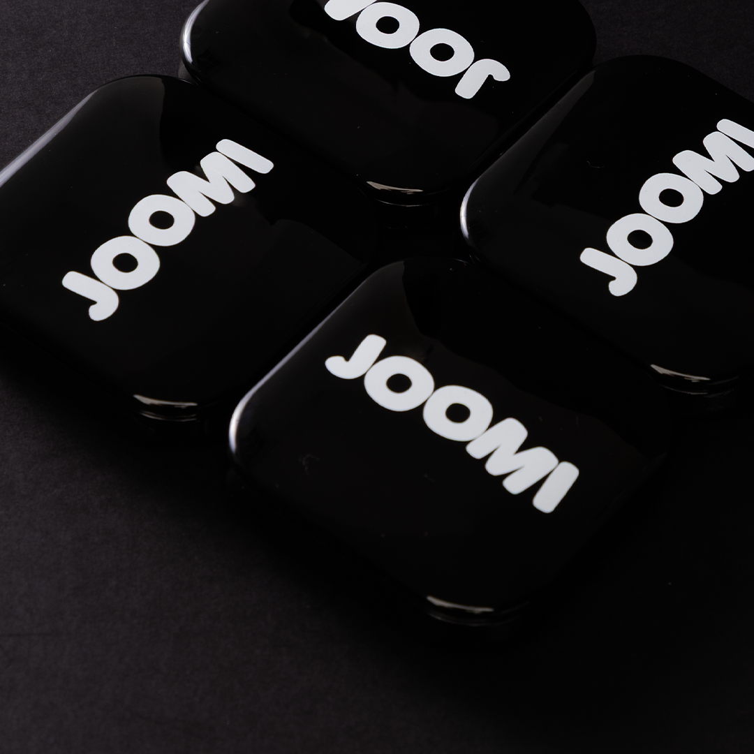 Estojo preto para Adesivos Secativos + 32 Adesivos em Estrela